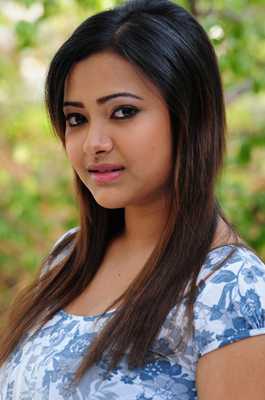 শ্বেতা গ্রেফতার: আতঙ্কে মধুচক্রে জড়িত নায়িকারা